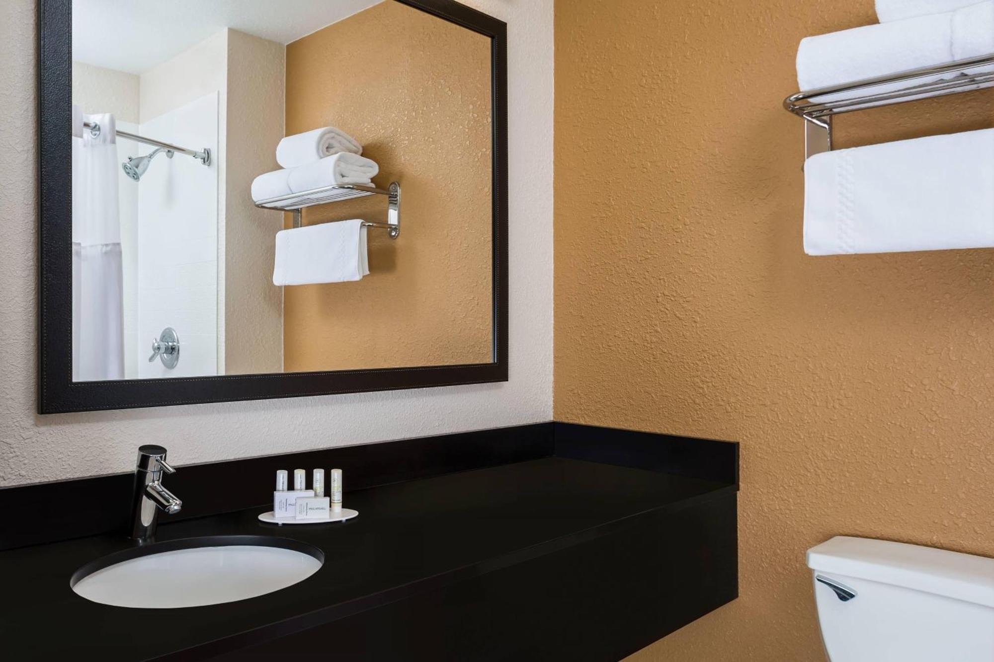 Fairfield Inn & Suites Valparaiso Dış mekan fotoğraf